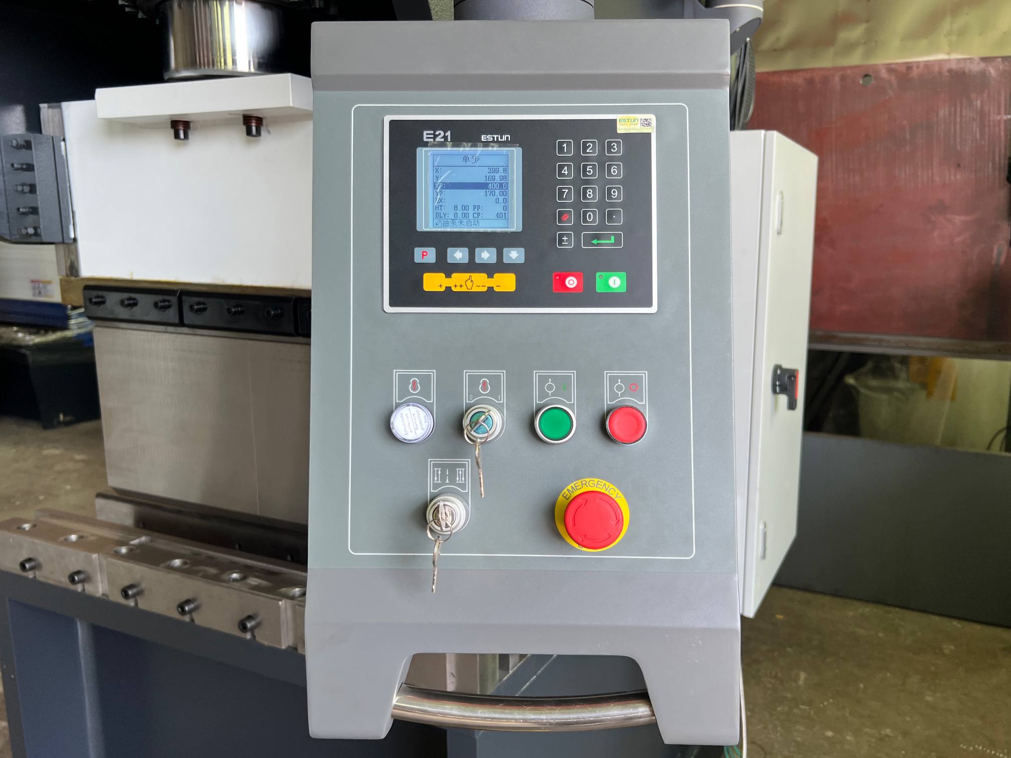 Ordinary hydraulic plate bending machine